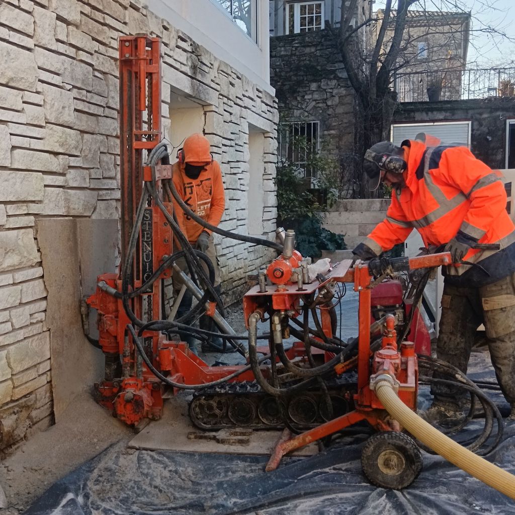 utilisation micropieux sur maison sinistree equipe renosuv